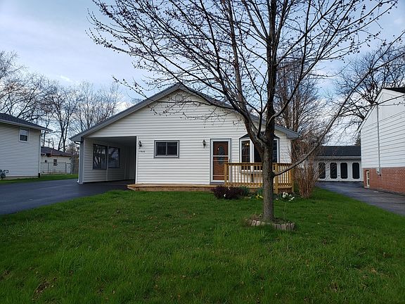 4th image of 17800 W Kewaunee Dr