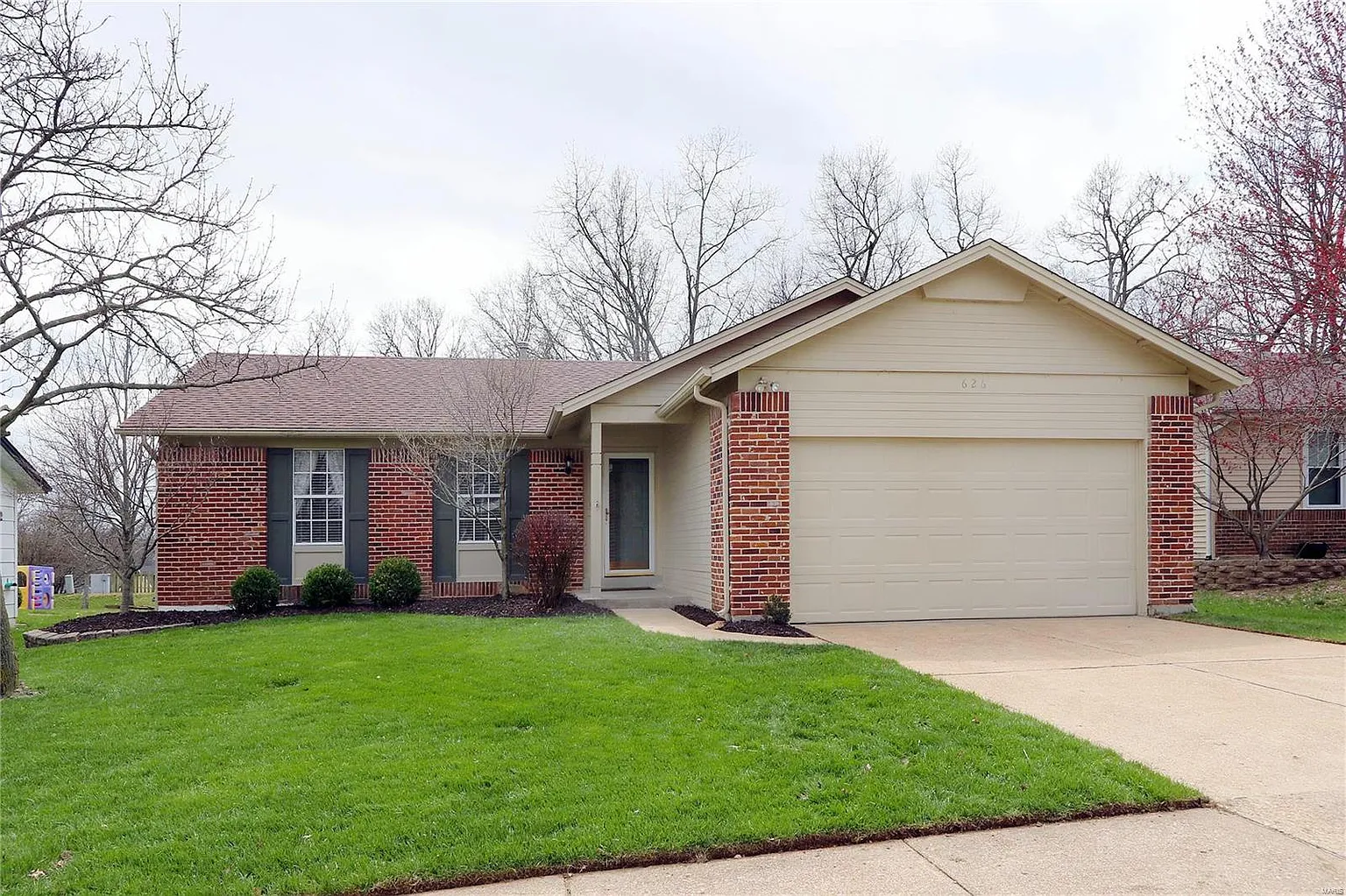 626 Rustic Valley Dr photo 1