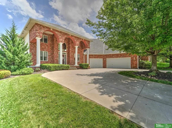 7321 N 153rd St, Bennington, NE 68007