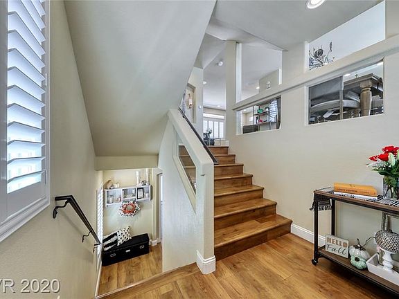 5th image of 5098 Bonnie Doon Ln
