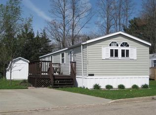 108 Rezin Ct, Reedsburg, WI 53959