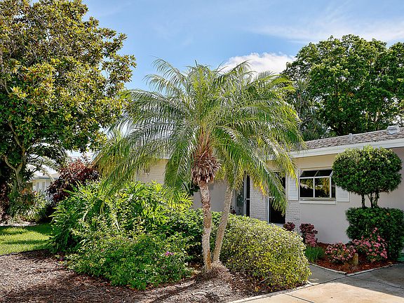 3rd image of 5303 SW 3rd Ave