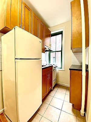 3rd image of 536 79th St #5J