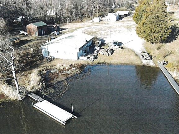4th image of 2142 Landing Rd