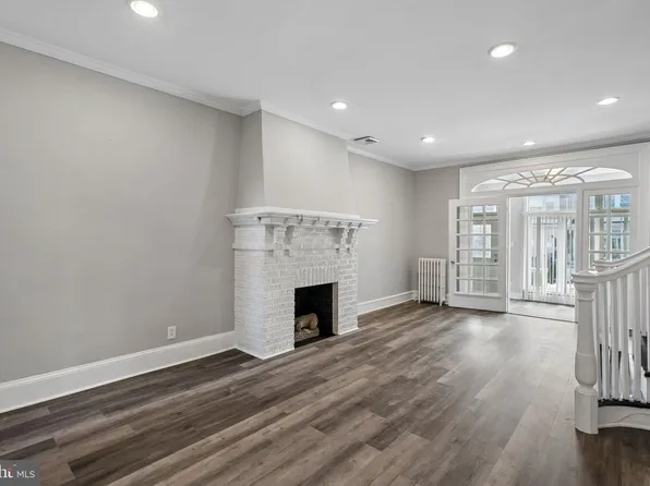 6033 W Oxford St, Philadelphia, PA 19151