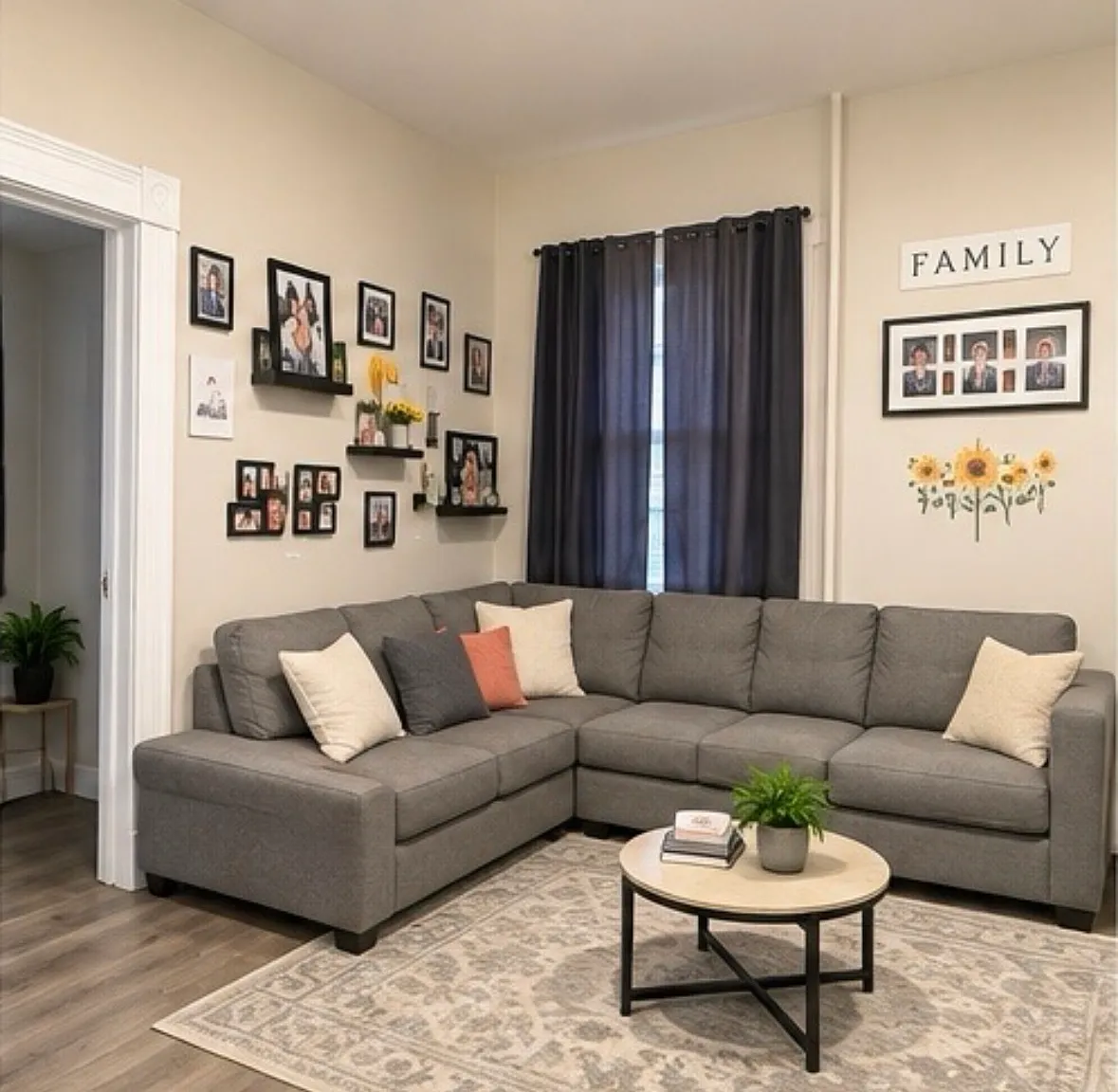 3 bed, 1100 sqft, $1,700 — Photo 1