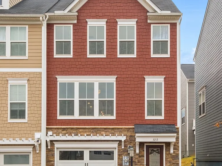 3213 Bergen St — Photo 1