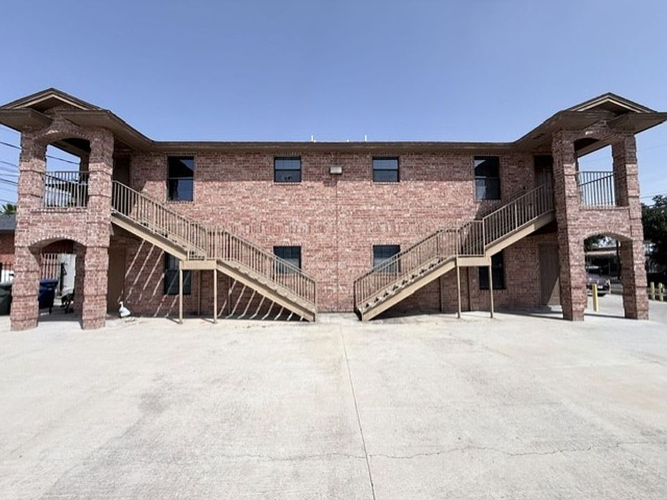 1st image of 902 Laredo St #4