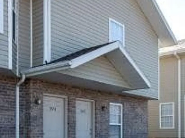 5550-5596 N White St — Photo 3