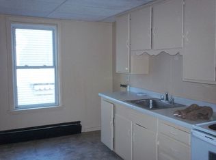 28 Bellevue St APT 102, Winslow, ME 04901