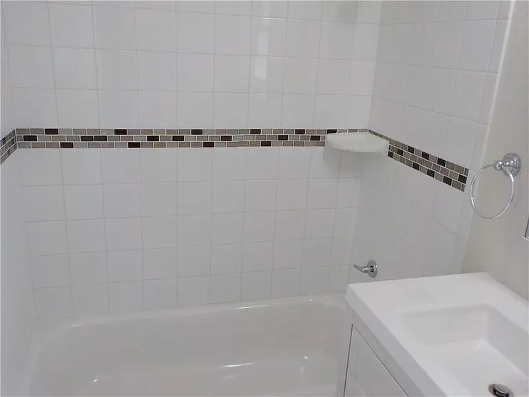 9104 Woodshore Dr — Photo 8