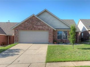 9005 Wild Rose Ln, Aubrey, TX 76227