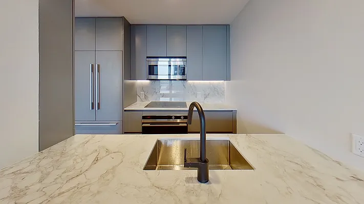 Rented by Bond New York | media 25