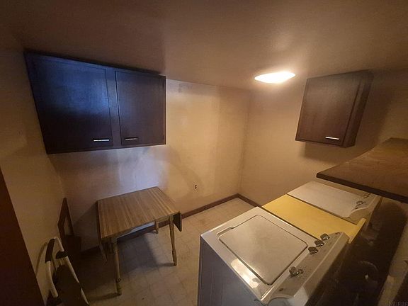 5th image of 624 Upper St