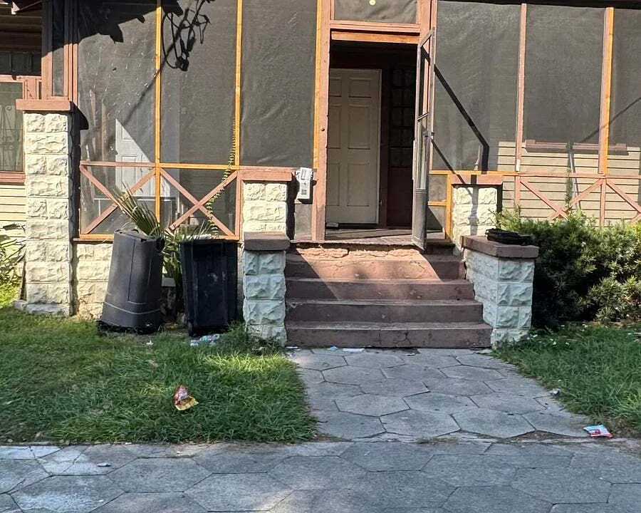 45 W 22nd St