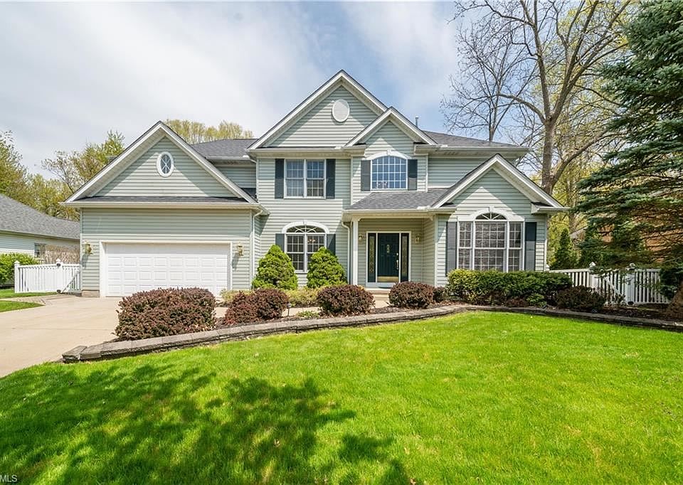 1st image of 2949 Laura Ln
