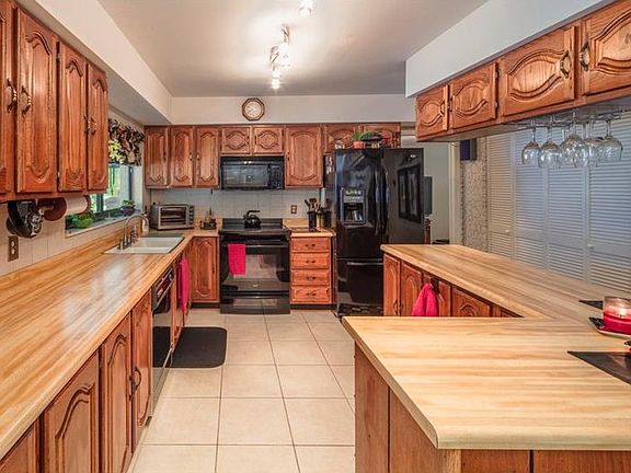 4th image of 513 Alta Vista Dr