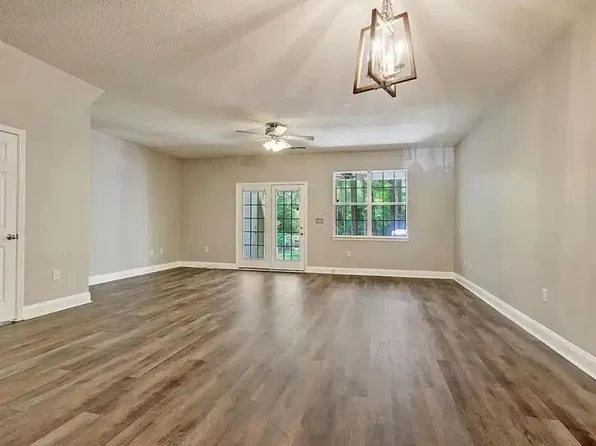 4536 Great Oak Dr, North Charleston, SC 29418