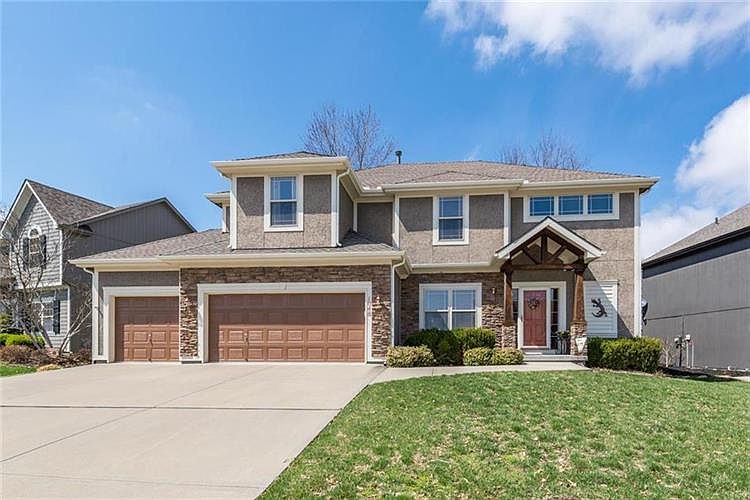 1st image of 1048 Redwood Ln