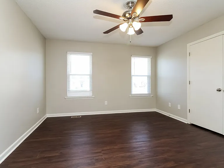 1506 Ashlawn Dr — Photo 11