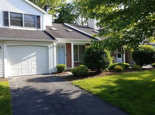 16 Walnut Cir, Webster, NY 14580