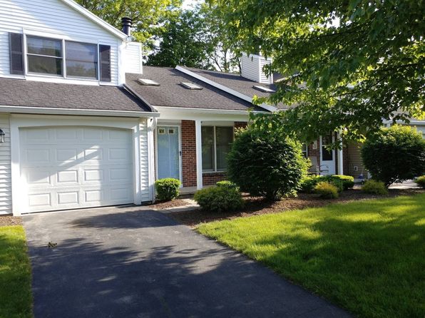 16 Walnut Cir