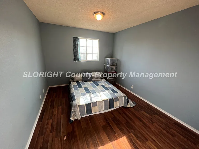 1039 Southwood Dr #D — Photo 7
