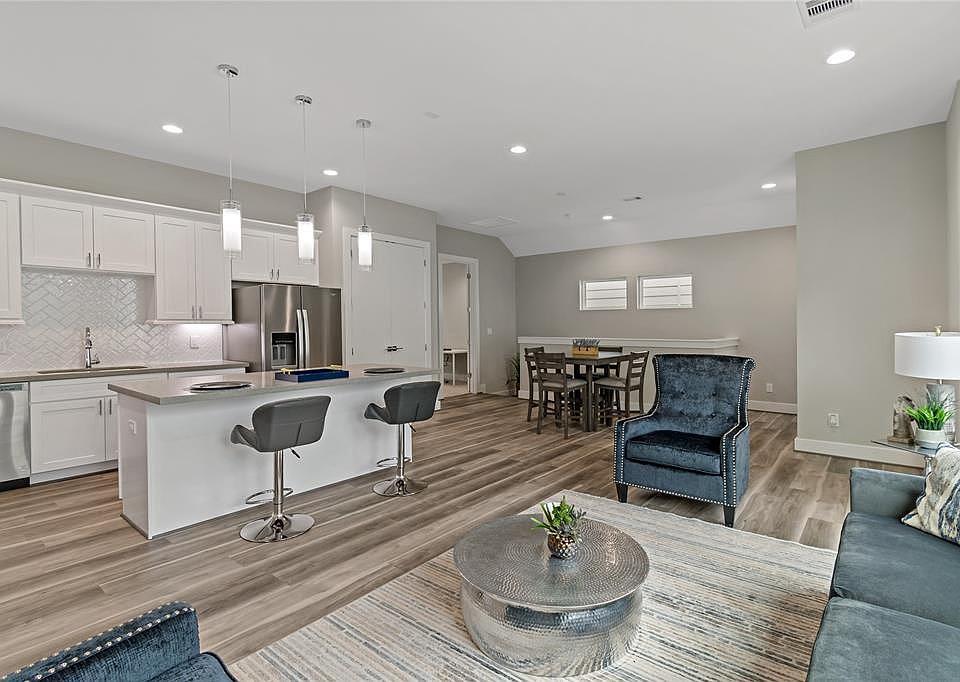 1st image of 238 Julia St #C