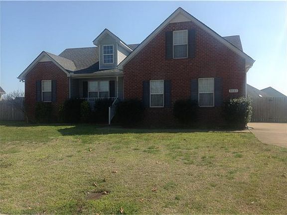 2nd image of 3401 Leslie Ln