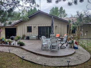 56921 350th St, Warroad, MN 56763