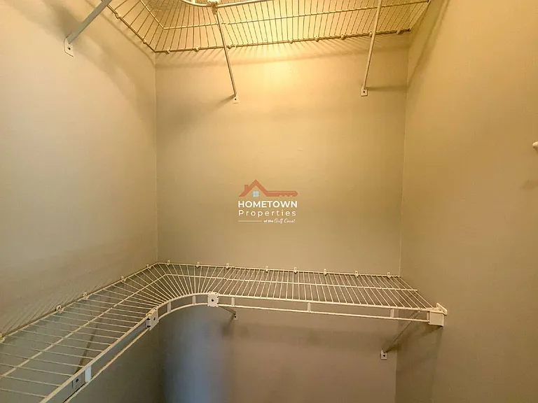 220 Cordoba St — Photo 21