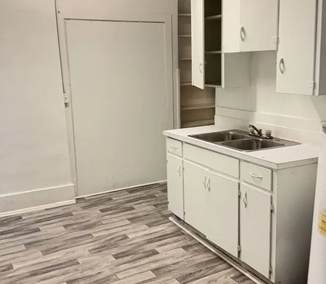 216 W Magnolia St — Photo 20