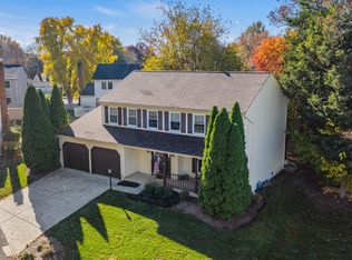 5424 Tree Line Dr, Centreville, VA 20120