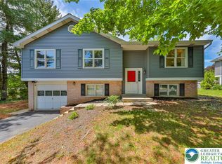 203 Cathy Ann Dr, Reading, PA 19606