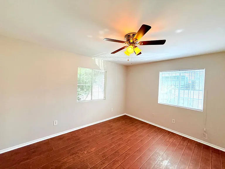 4826 Mascot St. — Photo 22