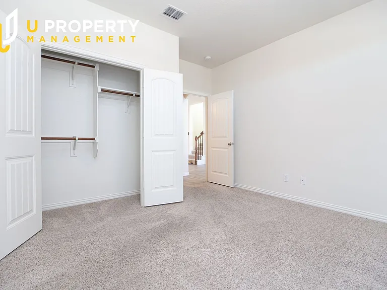 817 Black Hawk Dr — Photo 11