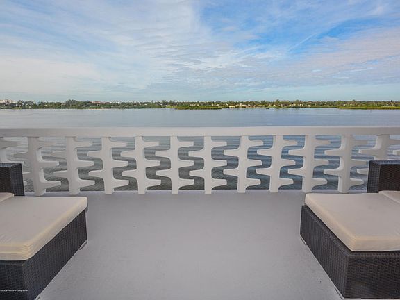 2nd image of 2760 S Ocean Blvd APT 505
