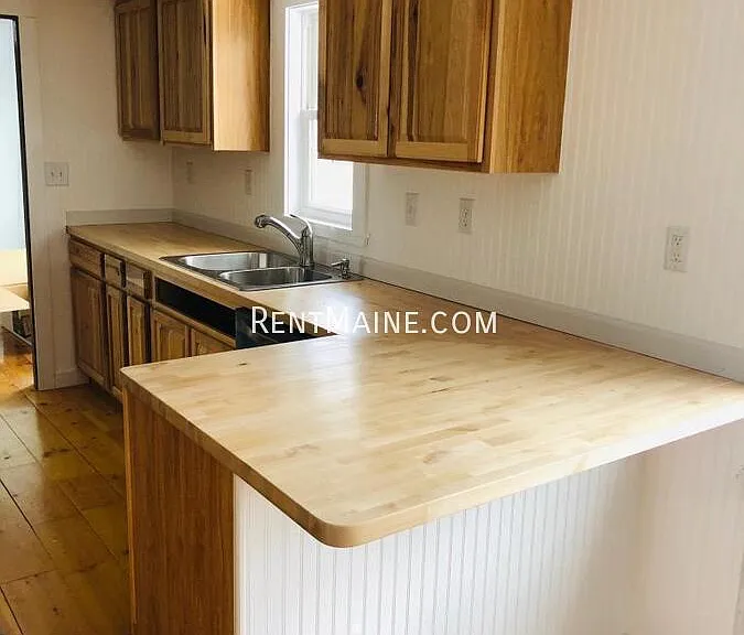 1121 Stillwater Ave #6 — Photo 5