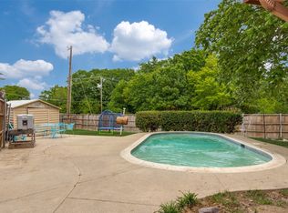 2027 Shoreline Dr, Mesquite, TX 75149