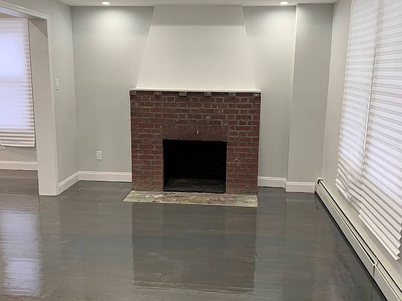 2nd image of 101 Village Ave