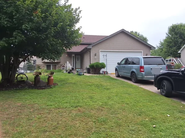 1940 Bridgewater Blvd S, Cambridge, MN 55008
