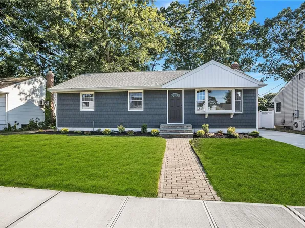 3964 Worthmor Drive, Seaford, NY 11783