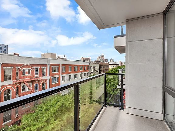 3rd image of 127 W 112th St #6B