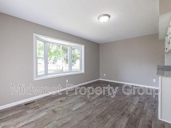 5th image of 2461 Spikewood Ct