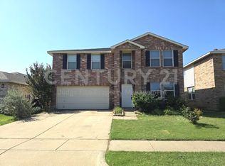 3905 Irish Setter Dr, Fort Worth, TX 76123