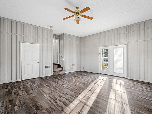 4th image of 103 Greenwing Ct