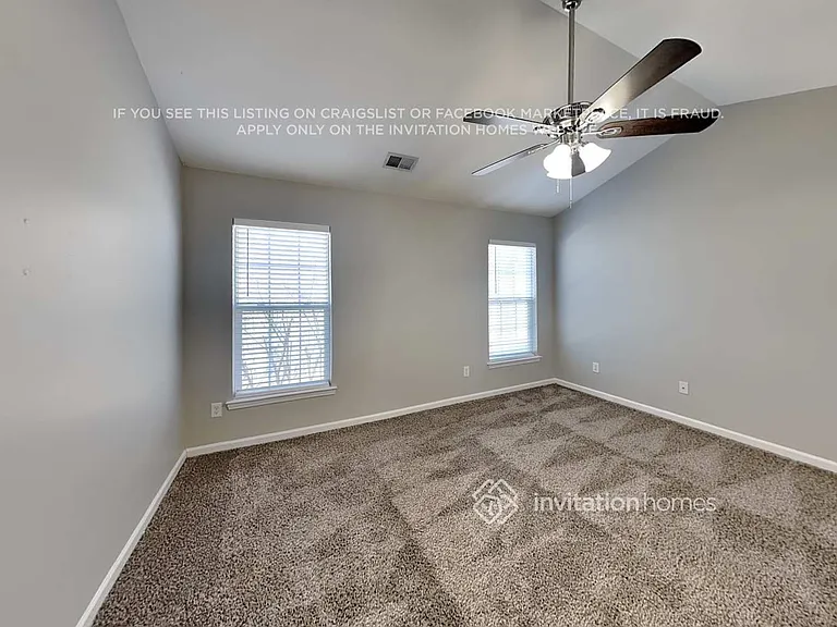 196 Markham Dr — Photo 10