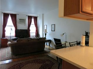 413 W 47th St APT 3B, New York, NY 10036