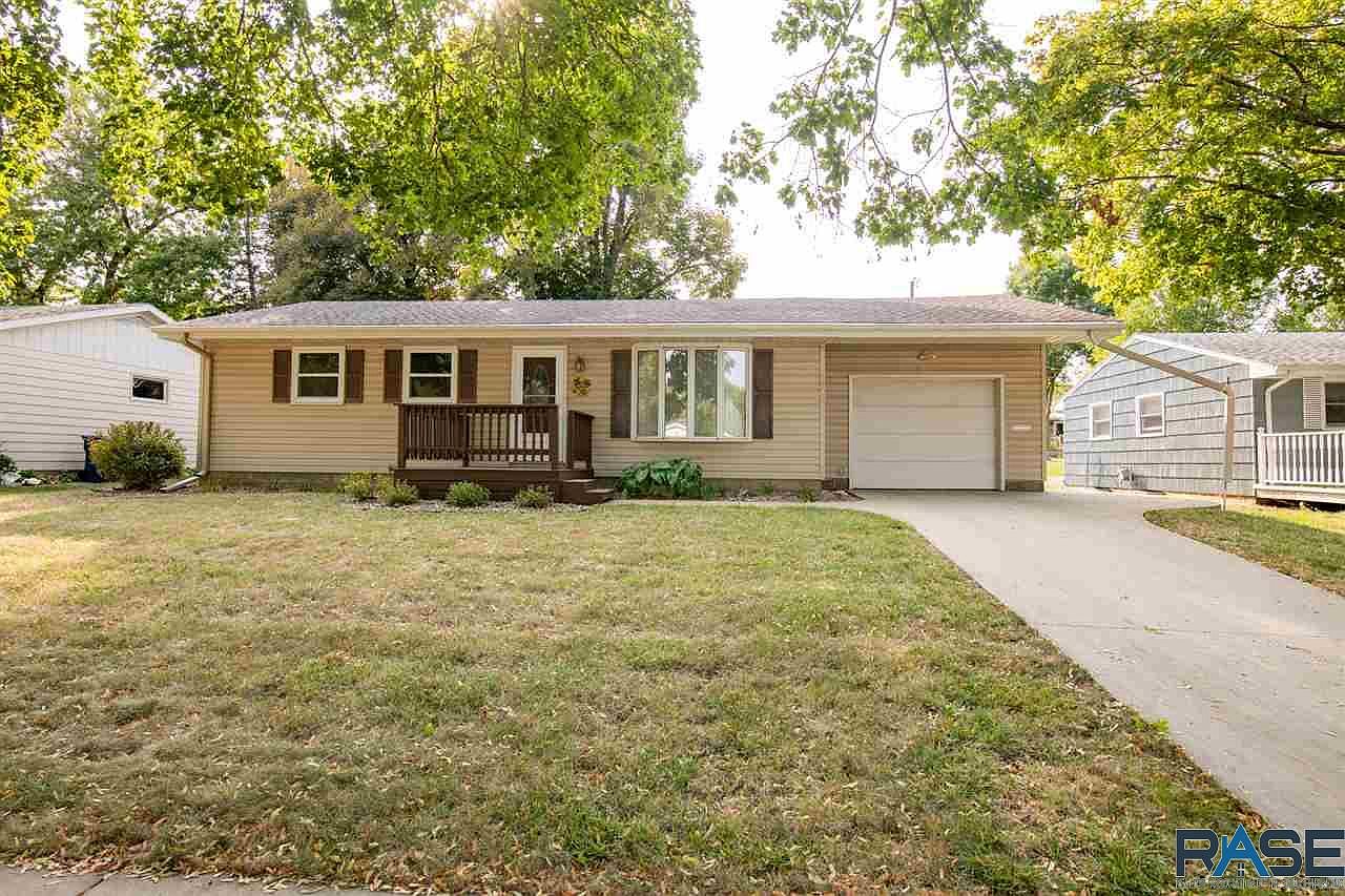 1313 S Bruce Rd, Sioux Falls, SD 57105 Zillow