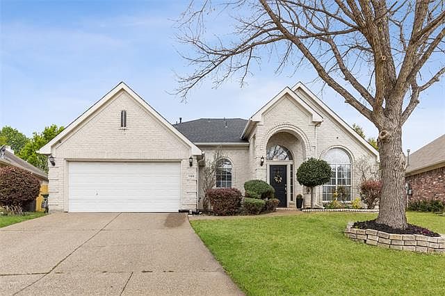 1st image of 1105 Deer Valley Ln